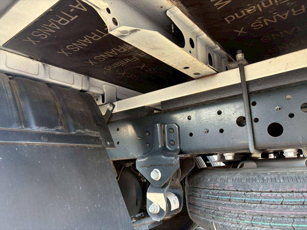 日野デュトロダブルキャブ（Wキャブ）小型（2t・3t）[写真12]