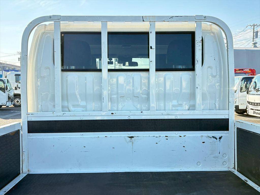 日野デュトロダブルキャブ（Wキャブ）小型（2t・3t）[写真06]