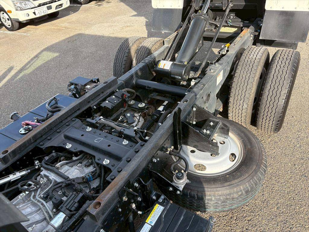いすゞエルフダンプ小型（2t・3t）[写真13]