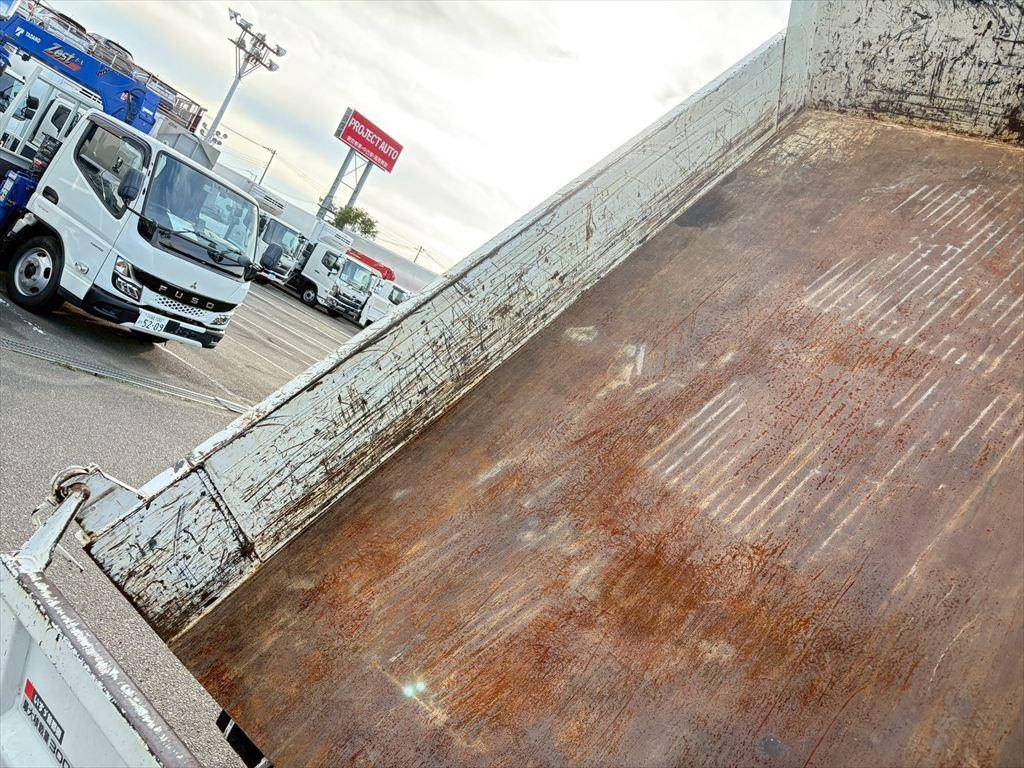 いすゞエルフダンプ小型（2t・3t）[写真08]