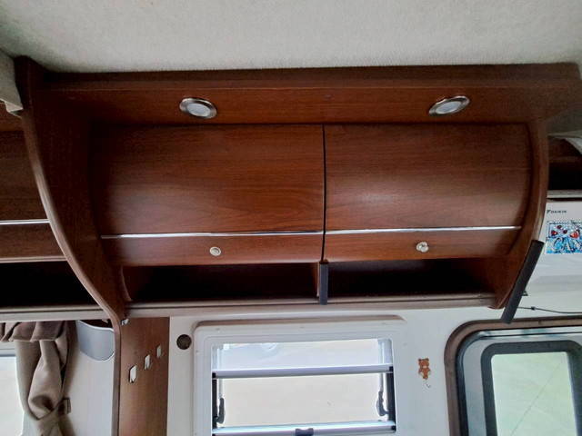 トヨタその他の車種キャンピングカー小型（2t・3t）[写真24]