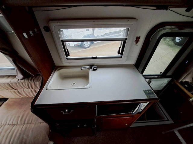 トヨタその他の車種キャンピングカー小型（2t・3t）[写真25]