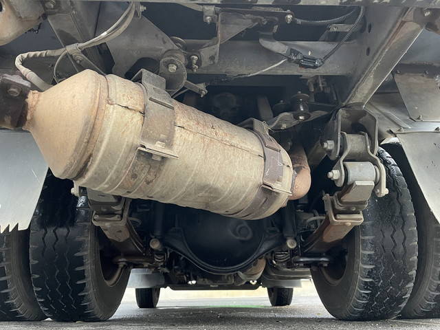 三菱ふそうキャンターダンプ小型（2t・3t）[写真13]