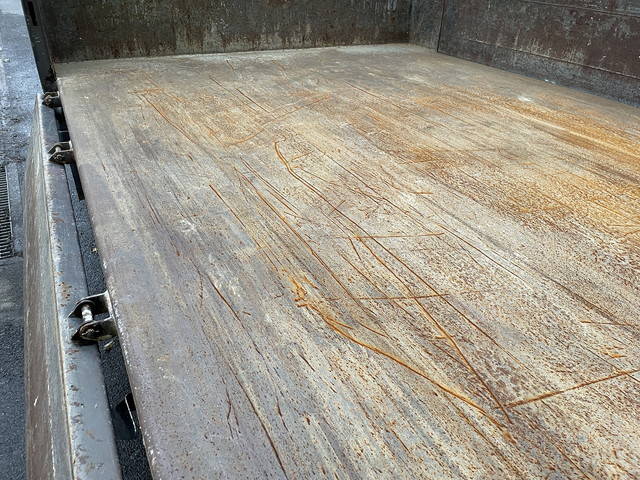 三菱ふそうキャンターダンプ小型（2t・3t）[写真22]