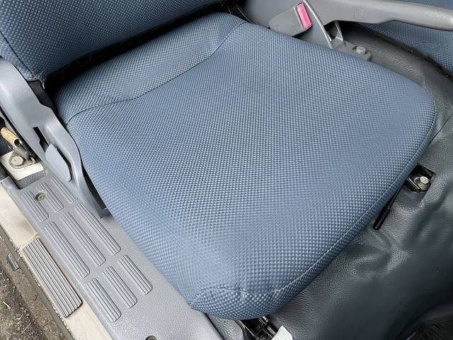 三菱ふそうキャンターダンプ小型（2t・3t）[写真31]