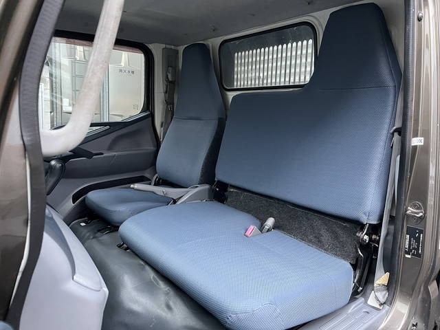 三菱ふそうキャンターダンプ小型（2t・3t）[写真37]