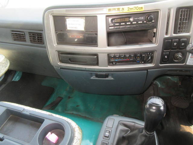 UDトラックスコンドルパッカー車（塵芥車）中型（4t）[写真34]