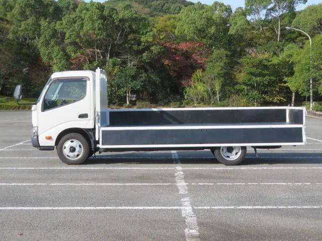 トヨタダイナ平ボディ小型（2t・3t）[写真09]