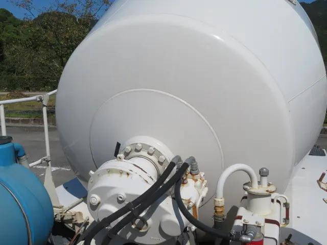 いすゞギガミキサー車（コンクリートミキサー）大型（10t）[写真24]