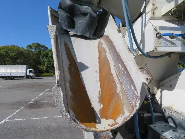 いすゞギガミキサー車（コンクリートミキサー）大型（10t）[写真25]