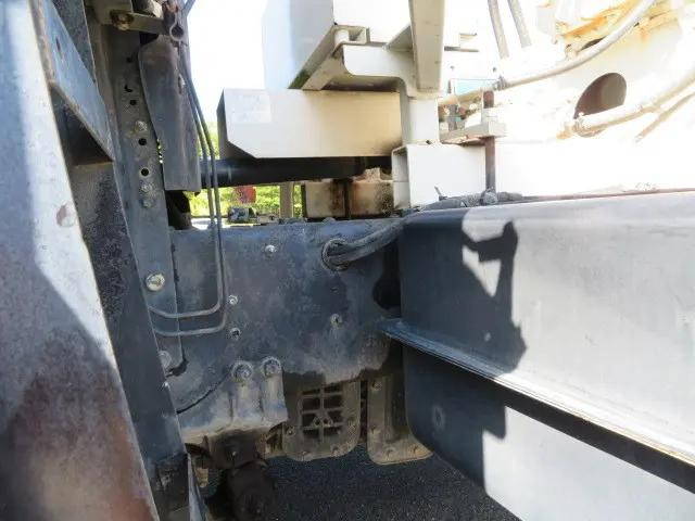 いすゞギガミキサー車（コンクリートミキサー）大型（10t）[写真34]