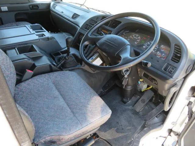 いすゞギガミキサー車（コンクリートミキサー）大型（10t）[写真07]