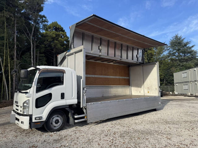 いすゞフォワードアルミウイング中型（4t）[写真01]