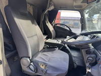 いすゞフォワードアルミウイング中型（4t）[写真14]