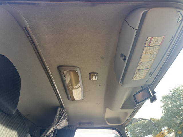 いすゞフォワードアルミウイング中型（4t）[写真14]