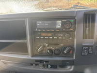 いすゞフォワードアルミウイング中型（4t）[写真18]