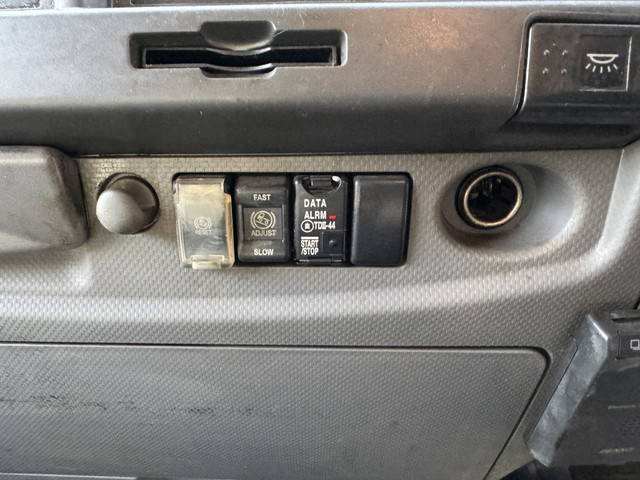 いすゞフォワードアルミウイング中型（4t）[写真19]