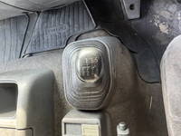 いすゞフォワードアルミウイング中型（4t）[写真21]