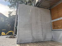 いすゞフォワードアルミウイング中型（4t）[写真09]