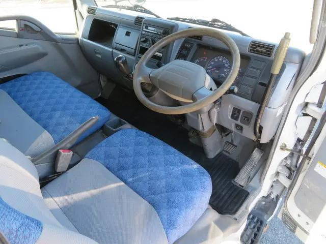 三菱ふそうキャンターダンプ小型（2t・3t）[写真11]