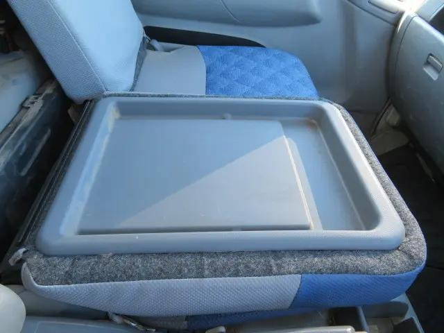 三菱ふそうキャンターダンプ小型（2t・3t）[写真13]