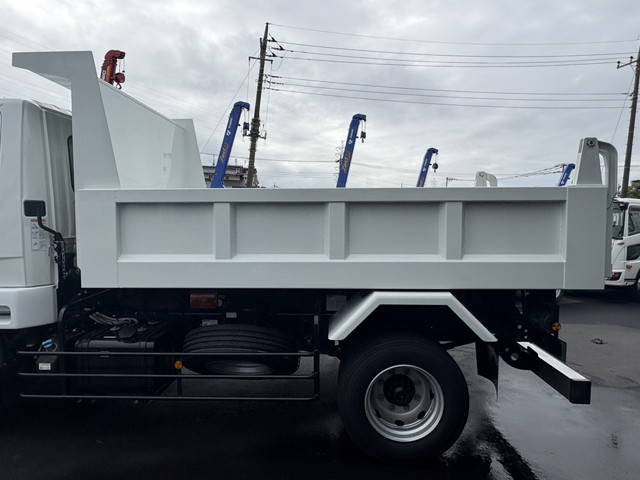 三菱ふそうファイターダンプ増トン（6t・8t）[写真07]