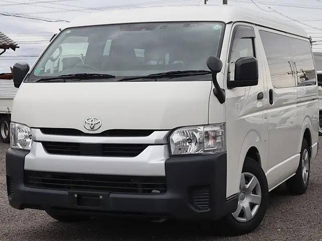 トヨタハイエースバン小型（2t・3t）[写真03]