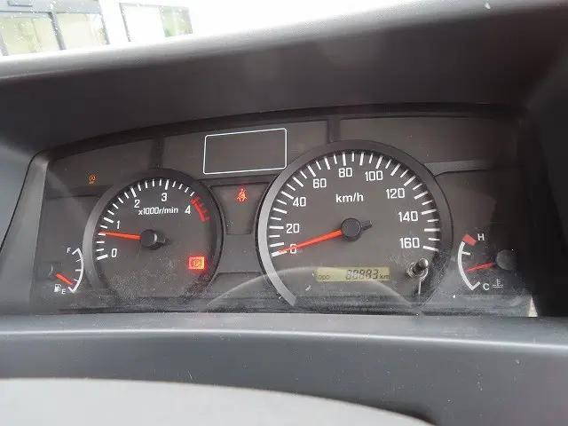 いすゞエルフ平ボディ小型（2t・3t）[写真13]