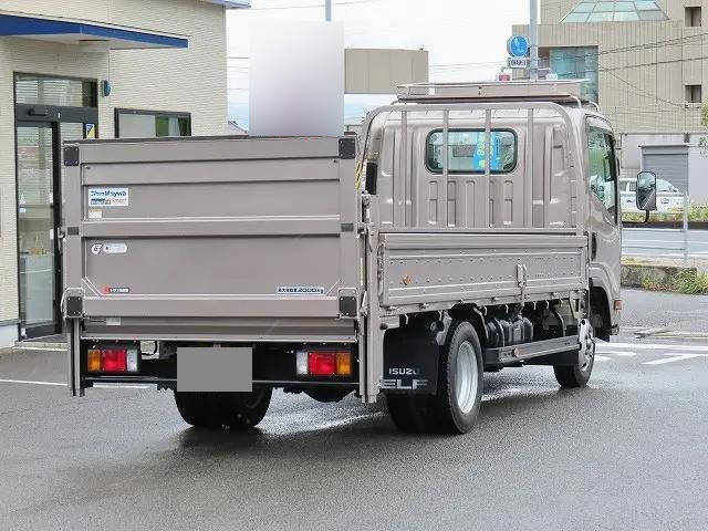 いすゞエルフ平ボディ小型（2t・3t）[写真02]