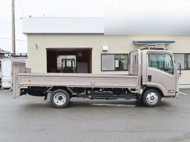 いすゞエルフ平ボディ小型（2t・3t）[写真03]