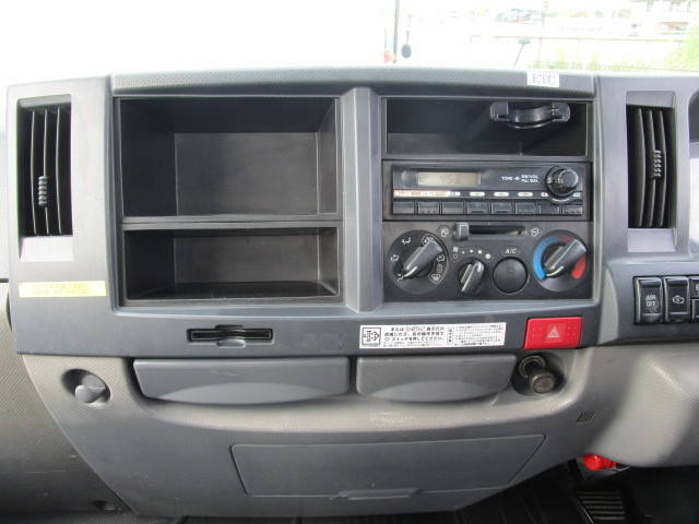 いすゞエルフ高所作業車小型（2t・3t）[写真18]