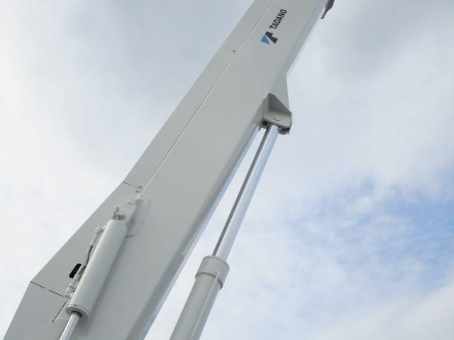 いすゞエルフ高所作業車小型（2t・3t）[写真24]