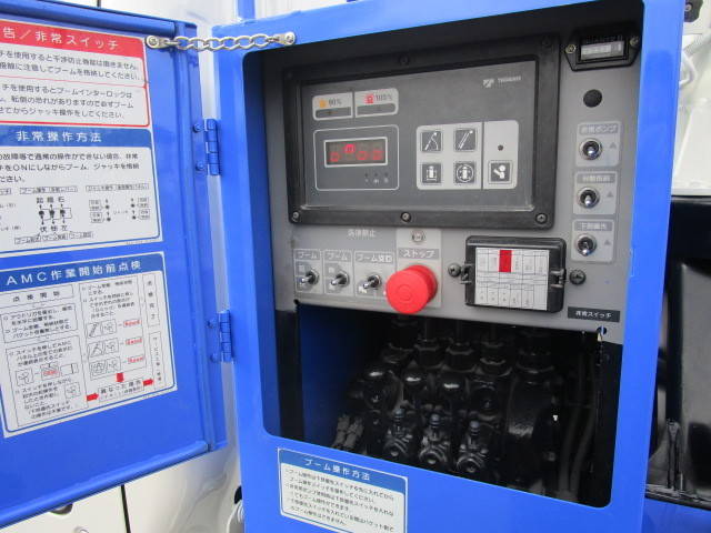 いすゞエルフ高所作業車小型（2t・3t）[写真28]