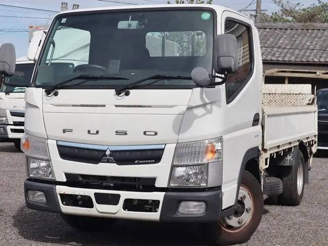 三菱ふそうキャンター平ボディ小型（2t・3t）[写真03]
