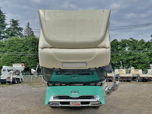 UDトラックスクオントレーラーヘッド（トラクターヘッド）大型（10t）[写真07]