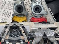 UDトラックスクオントレーラーヘッド（トラクターヘッド）大型（10t）[写真10]