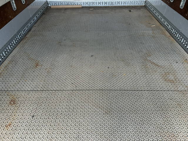 三菱ふそうキャンタークレーン6段小型（2t・3t）[写真12]