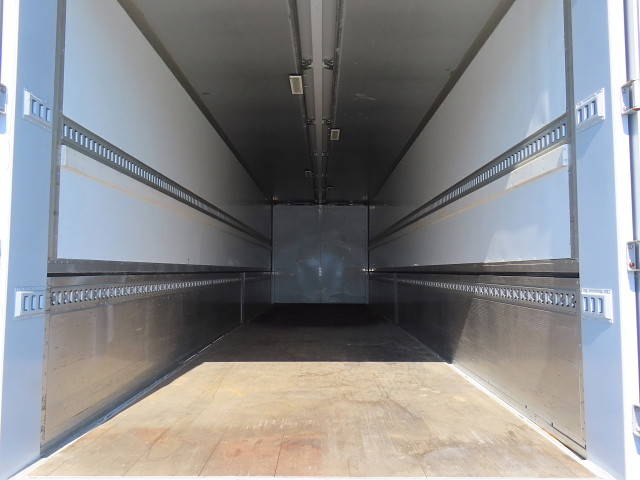 三菱ふそうスーパーグレートアルミウイング大型（10t）[写真27]