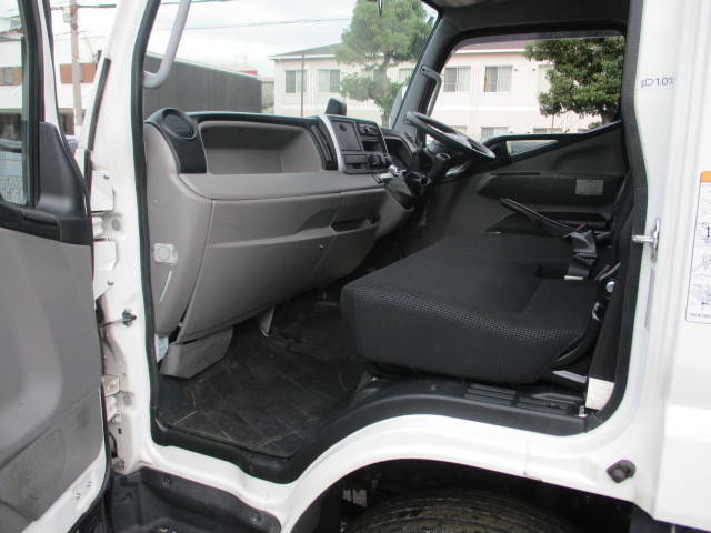 三菱ふそうキャンタークレーン4段小型（2t・3t）[写真33]