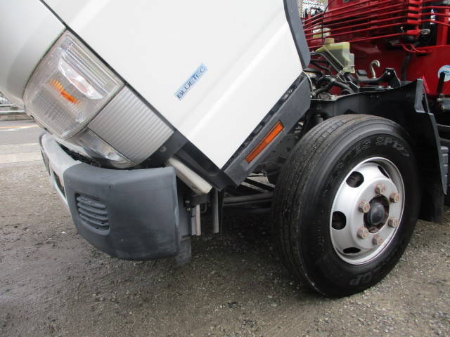 三菱ふそうキャンタークレーン4段小型（2t・3t）[写真38]