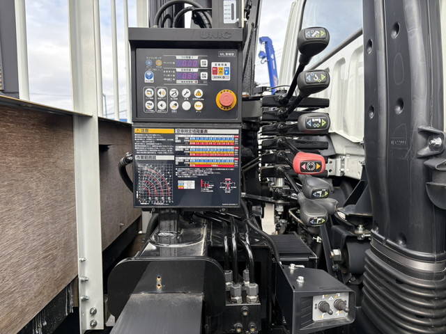 三菱ふそうファイターセルフクレーン4段増トン（6t・8t）[写真16]