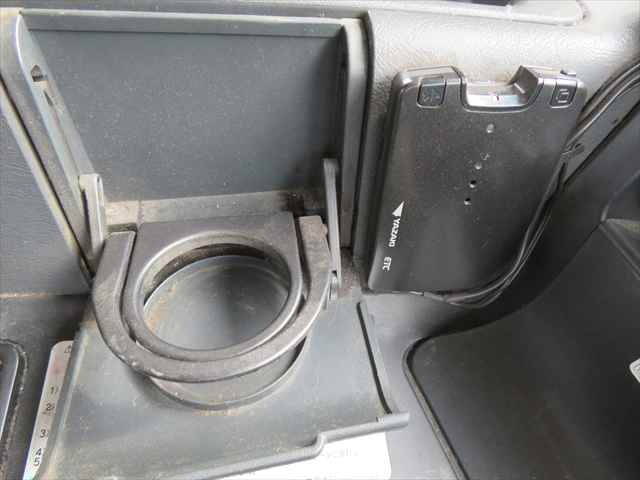 三菱ふそうスーパーグレートコンテナ専用車大型（10t）[写真31]