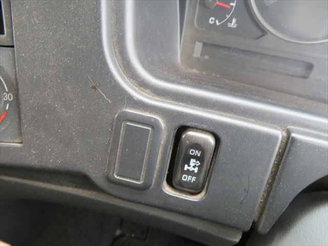 三菱ふそうスーパーグレートコンテナ専用車大型（10t）[写真34]