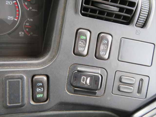 三菱ふそうスーパーグレートコンテナ専用車大型（10t）[写真35]