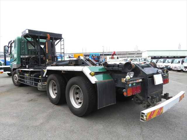 三菱ふそうスーパーグレートコンテナ専用車大型（10t）[写真04]