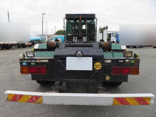 三菱ふそうスーパーグレートコンテナ専用車大型（10t）[写真08]