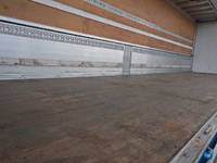 いすゞギガアルミウイング大型（10t）[写真37]