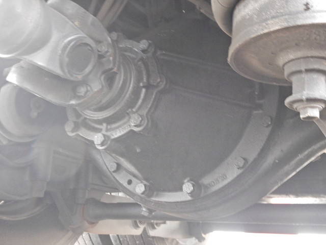 いすゞギガアルミウイング大型（10t）[写真09]