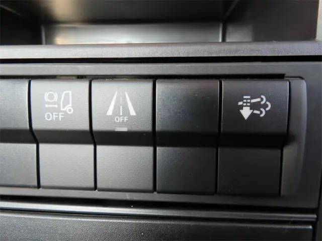 三菱ふそうファイタークレーン4段中型（4t）[写真14]