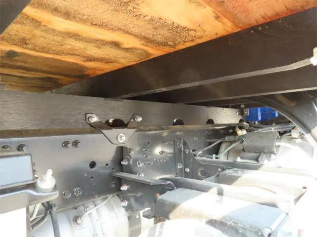 三菱ふそうファイタークレーン4段中型（4t）[写真34]